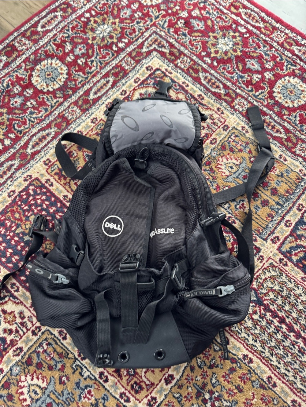 Oakley Black Utility Backpack with Buckle Straps Mini RARE - Picture 9 of 16